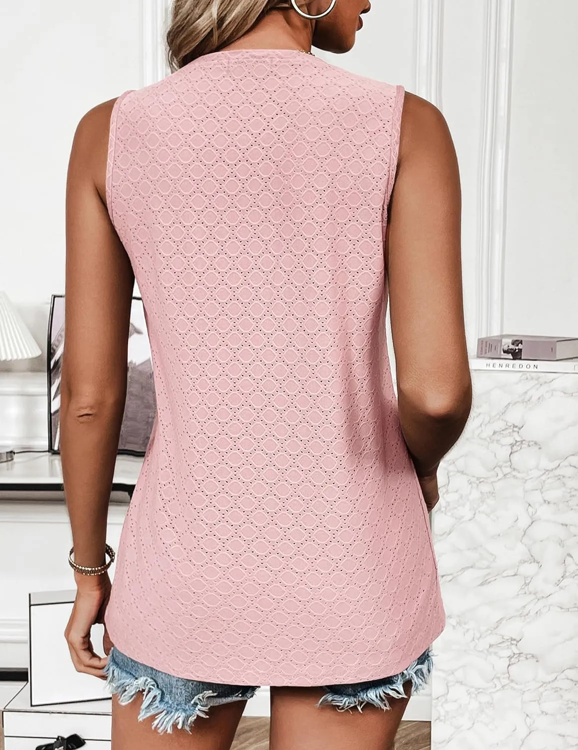 Zeagoo Sleeveless Eyelet Shirts High Neck Top
