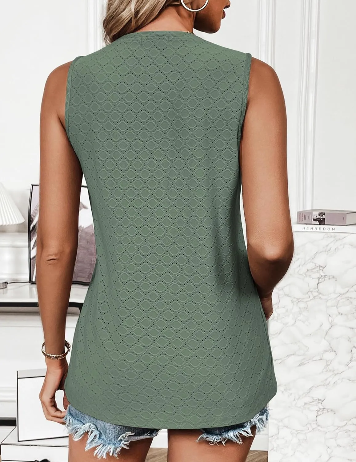 Zeagoo Sleeveless Eyelet Shirts High Neck Top